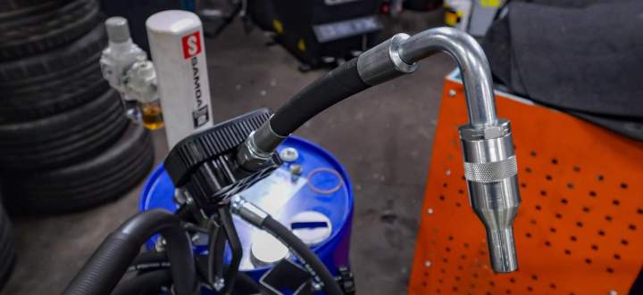 Garage d'entretien de véhicule à Olivet