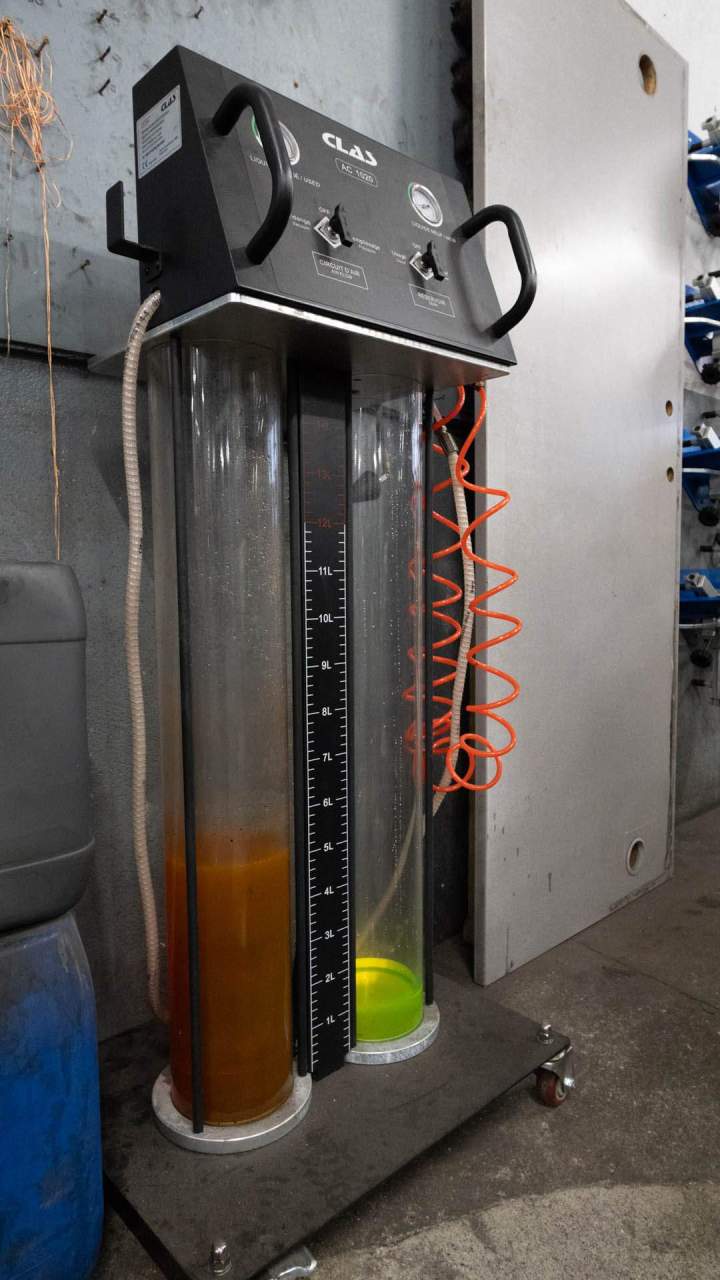 Garage d'entretien de véhicule à Olivet