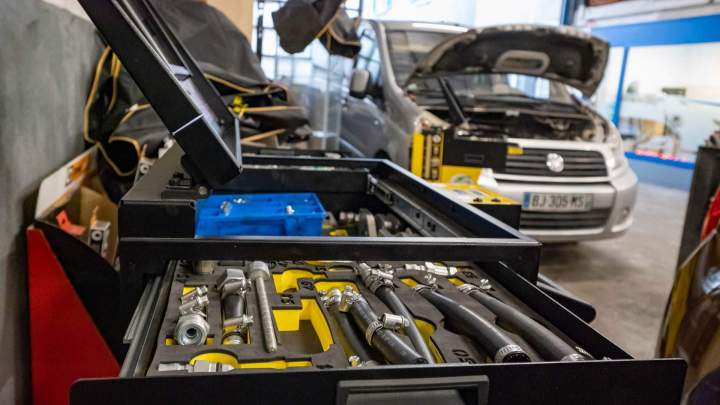 Garage d'entretien de véhicule à Olivet